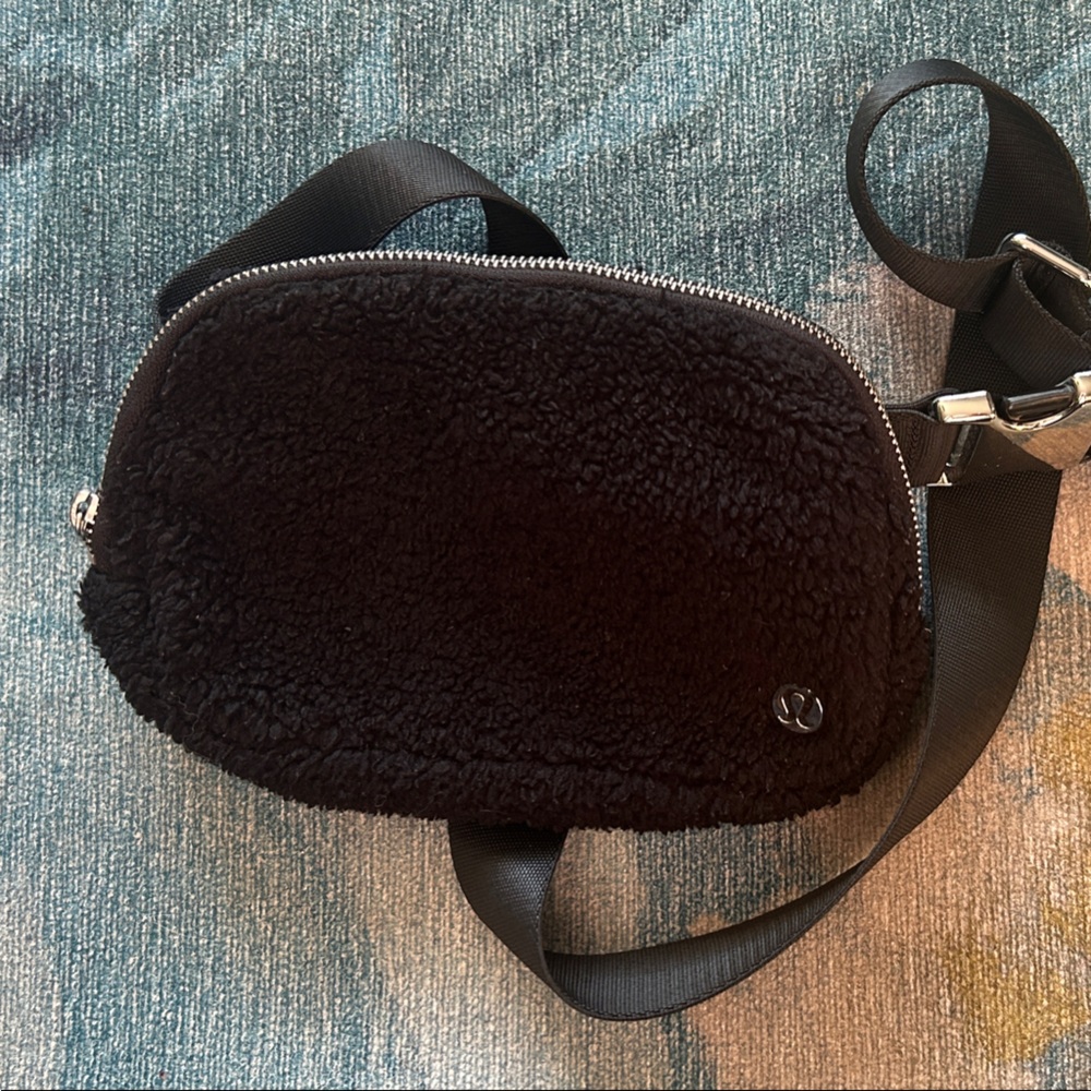 lululemon athletica Black Sherpa Crossbody Bag